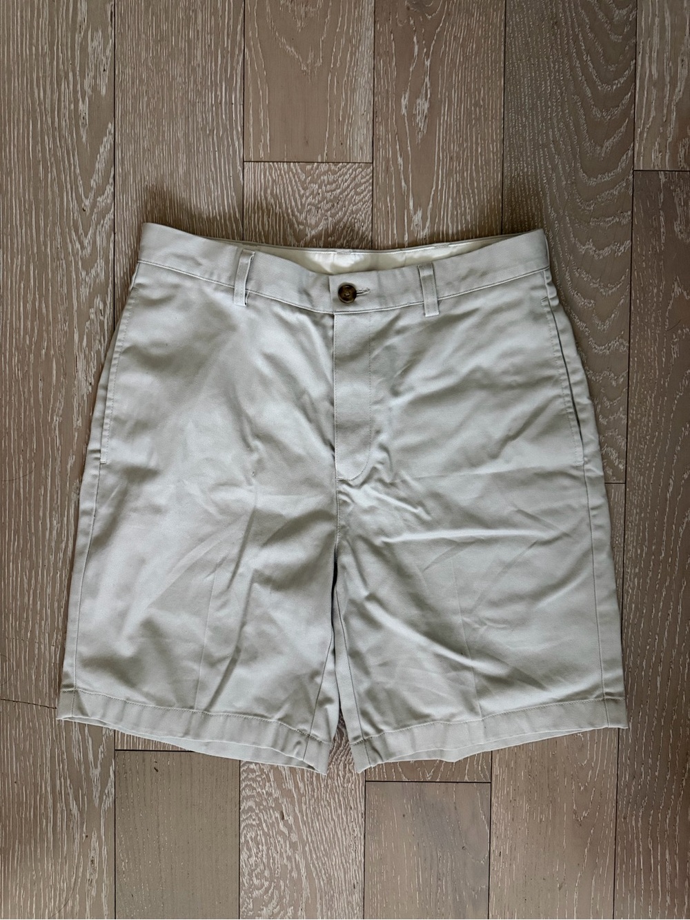 L.L. Bean Men's Khaki Flat-Front Cotton Shorts